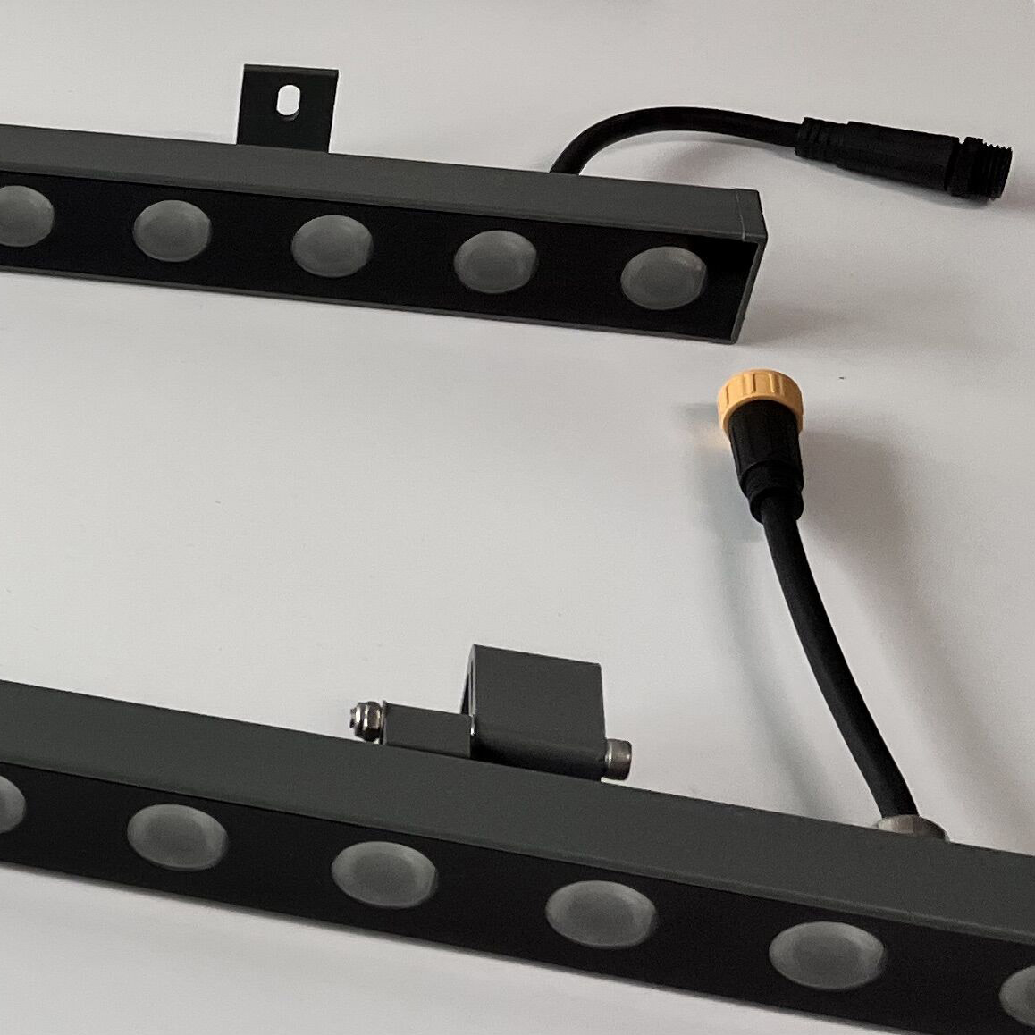 FEL-W1 DMX512 LED Wall Washer Light IP67 RGBW DMX512 LED Wall Washer Light IP67 RGBW